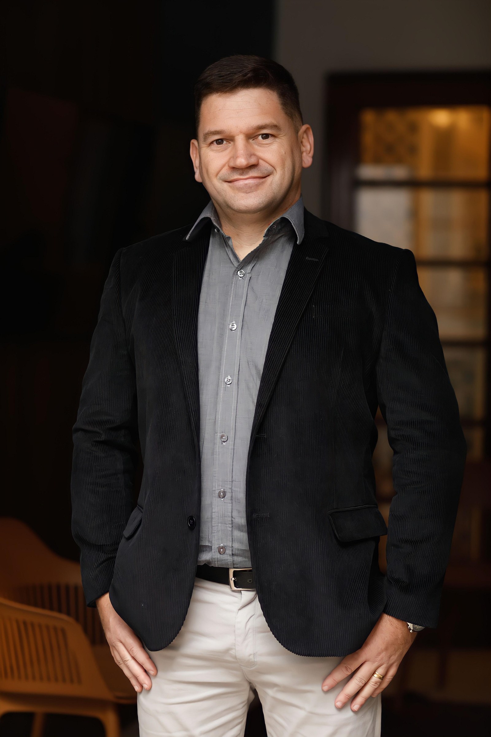 Dr. Alex Krambech